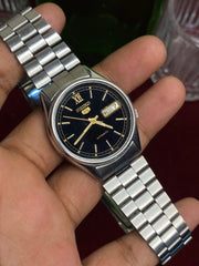 Vintage Seiko 5 — Black & Gold Roman XII Dial (36mm, 1980s ).