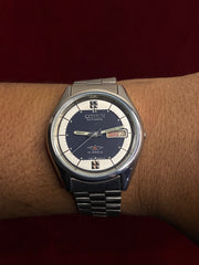 Vintage Citizen Eagle 7 — Navy Blue Two-Tone Dial | Ref. 4-285875 KT | Cal. 8200 | 38mm.