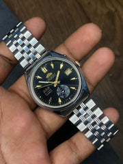 Rare Orient Tri-Star Black Dial Watch. Unique day pointer” sub-dial located at the 6 o’clock.