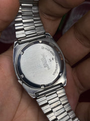 Seiko 5 “Red Line Sport” — 7009 Screw-Bezel Automatic Watch.