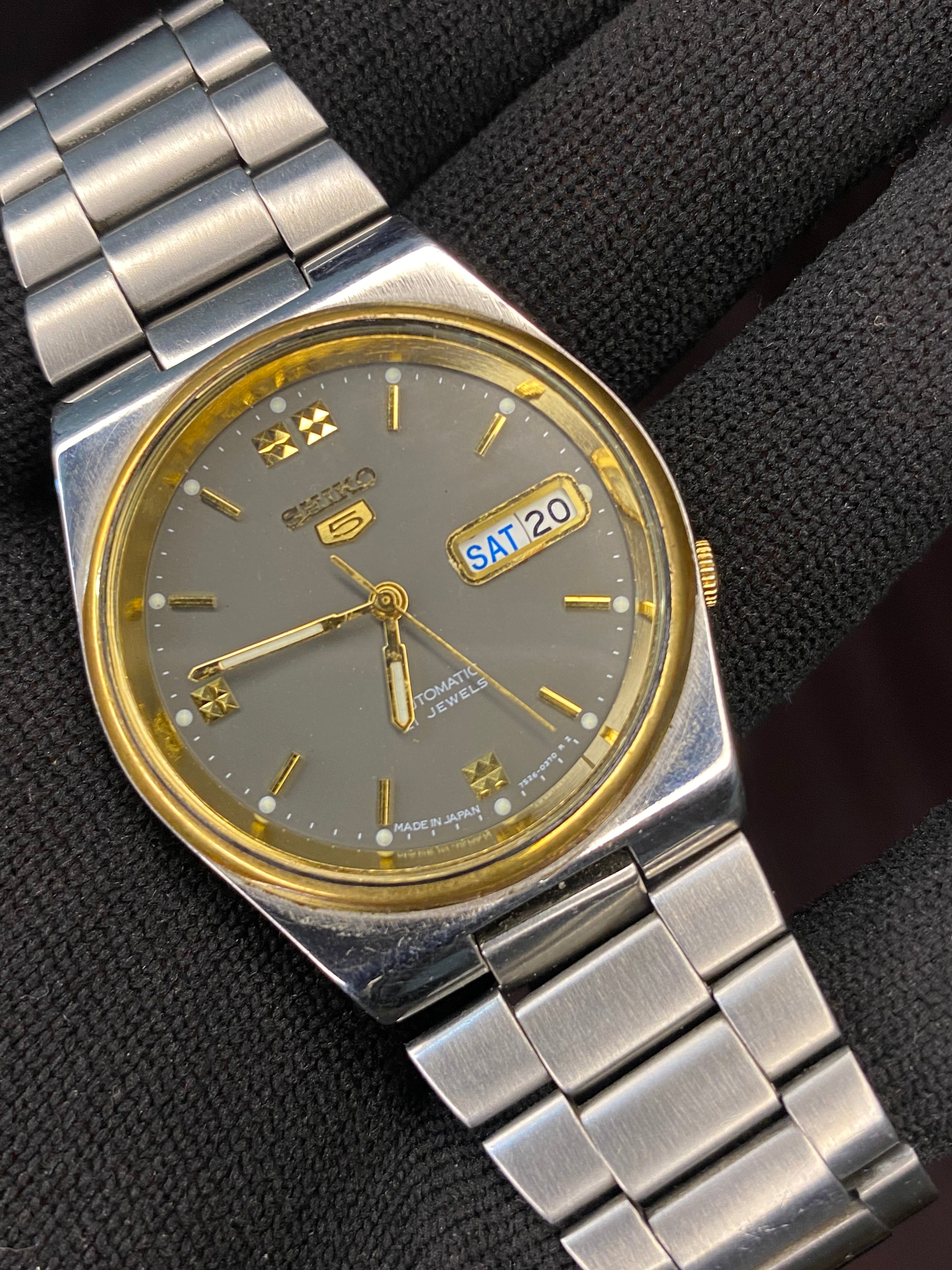 Seiko 5 Rare Grey Dial Watch with Transparent back