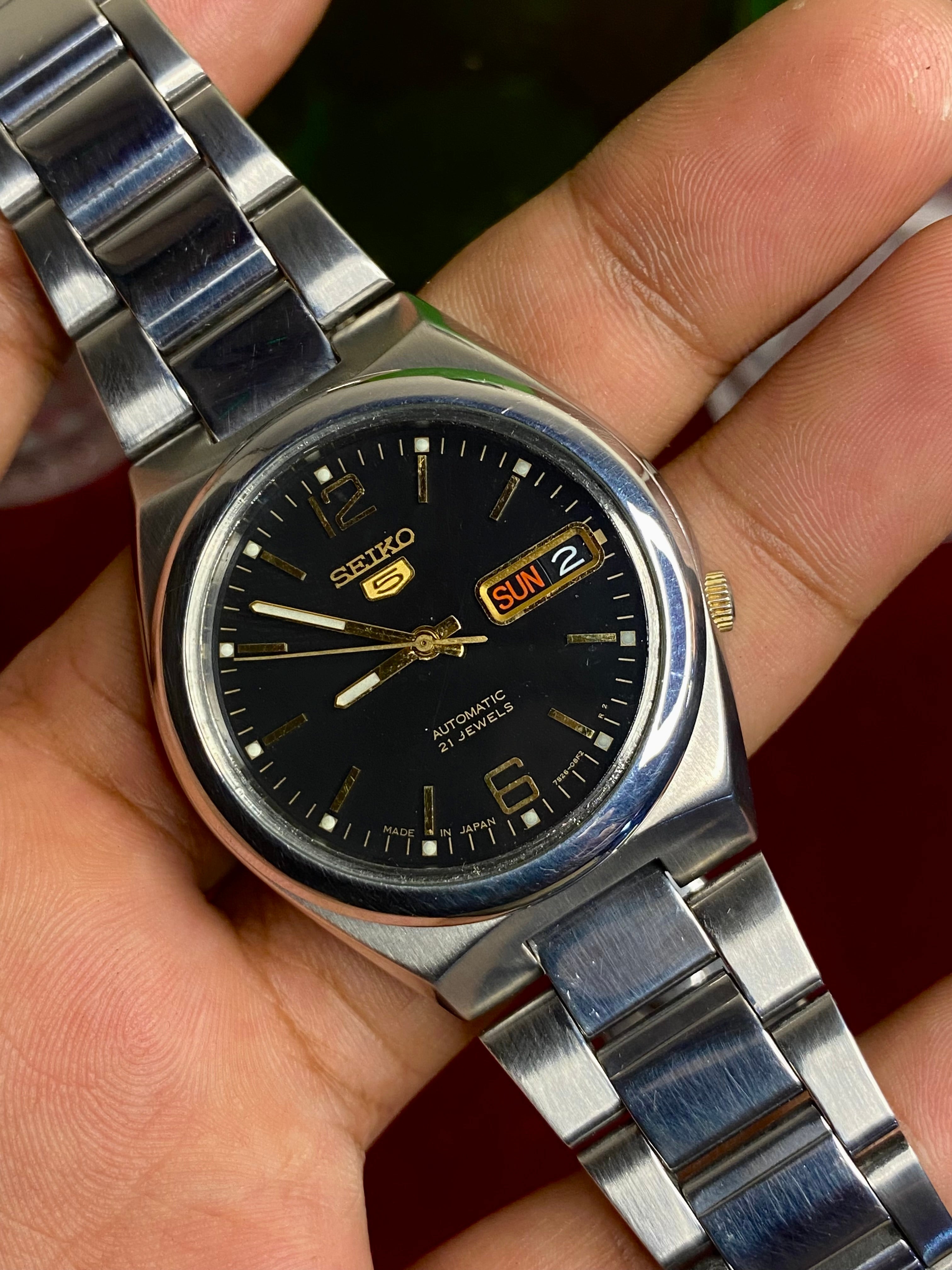 Seiko 5 Automatic — Numeral Black Dial Watch with Exhibition Back | Ref 7S26-00X0