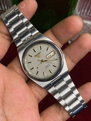 Seiko 5 — Silver- Champagne Sunburst Dial | 38mm Japanese Automatic watch.