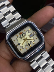 Orient Crystal Automatic — TV-Case Champagne Dial watch | Ref 469KM15-4.