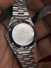 Orient Three Star — Silver Sunburst Dial | 38mm All-Steel Japanese Automatic Watch.