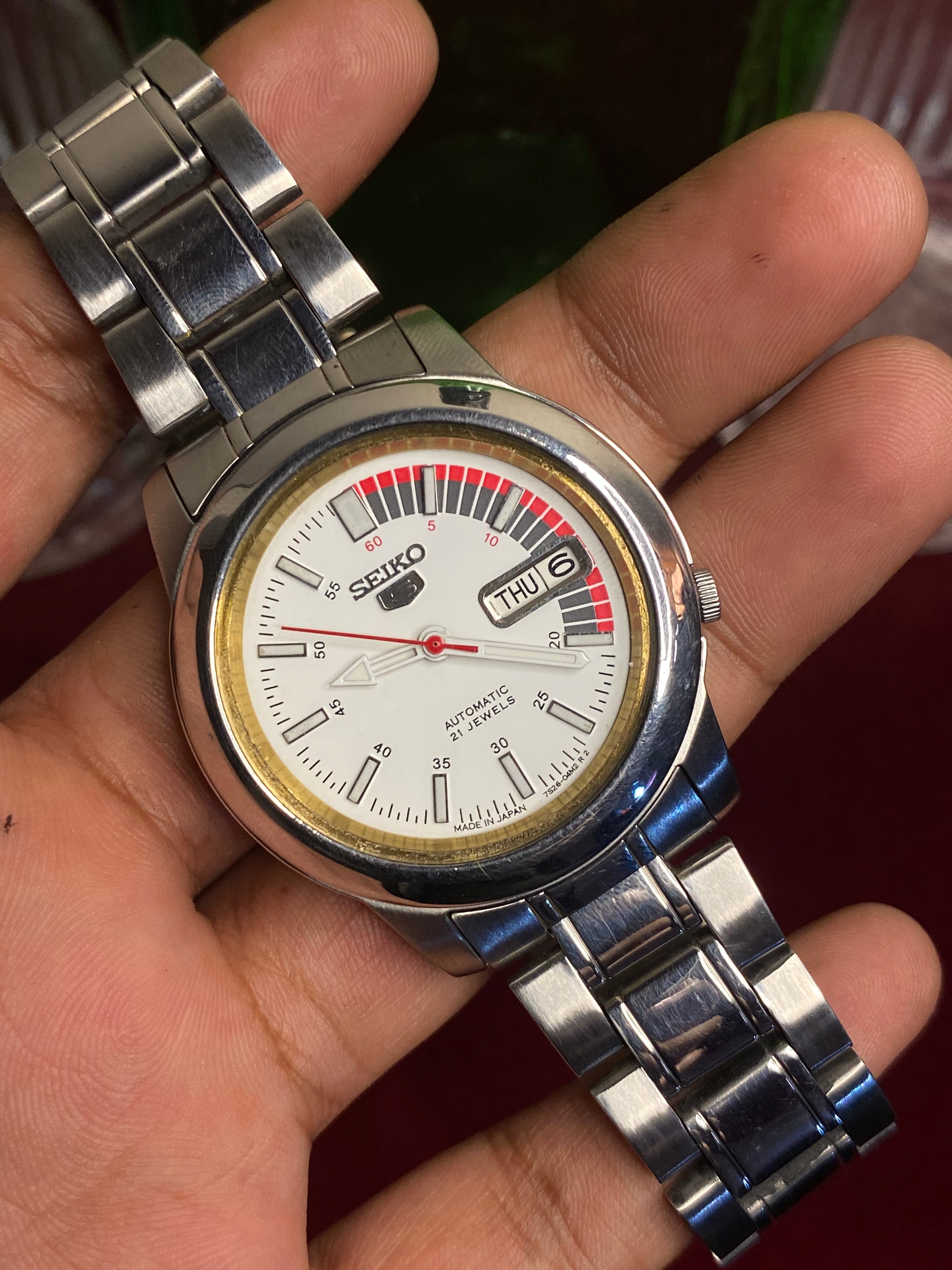 Seiko 5 SNKK25K1 “Speed Racer” Automatic — White Dial with Exhibition Back | Ref 7S26-02N0.