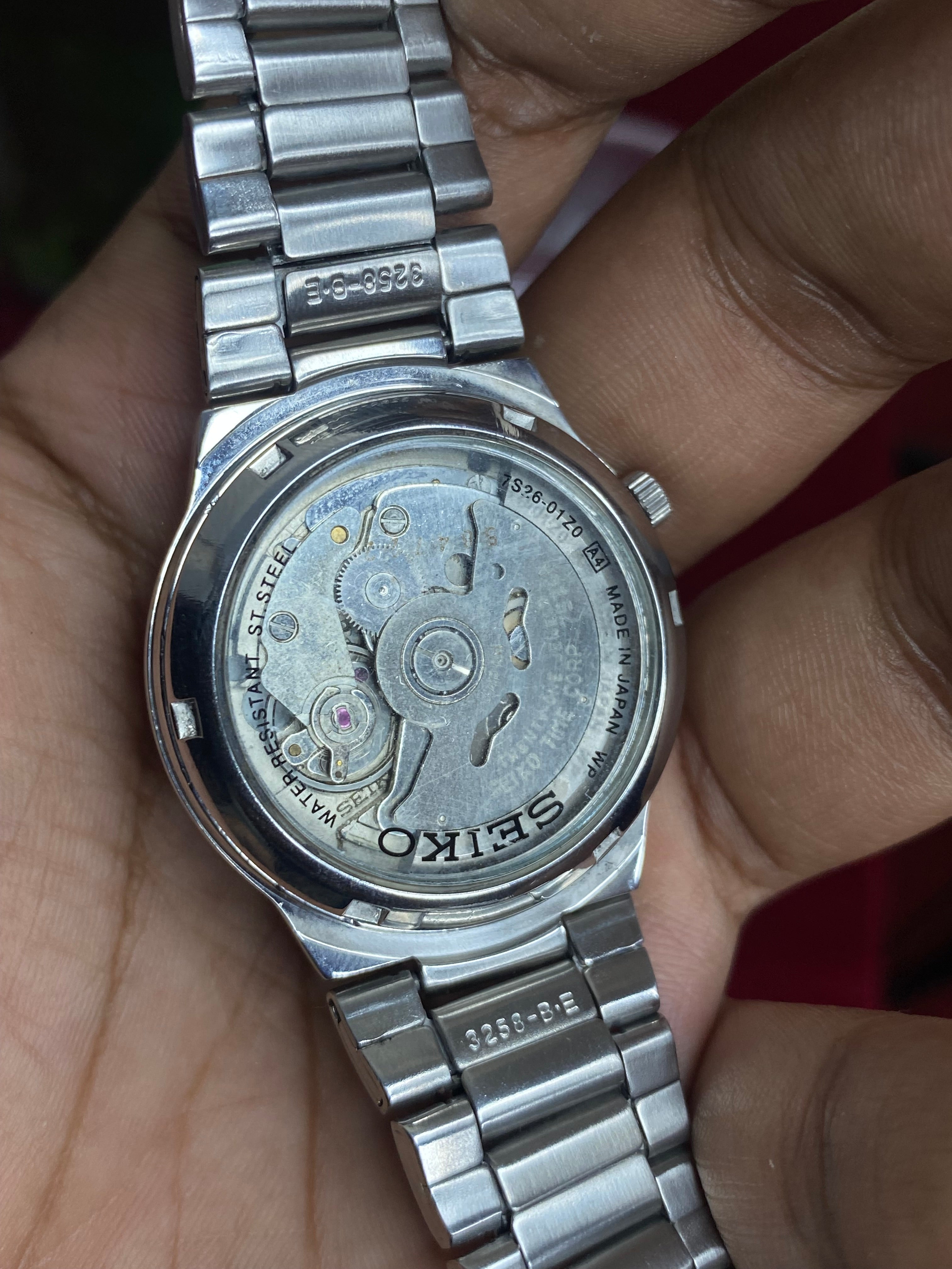 Seiko 5 White & Silver “Grid” — 7S26 Textured Dial Exhibition Automatic Watch.