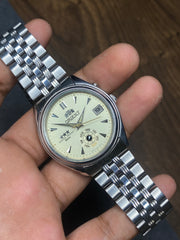 Orient Tri-Star — Cream Dial Automatic | Unique Day-Pointer Watch.