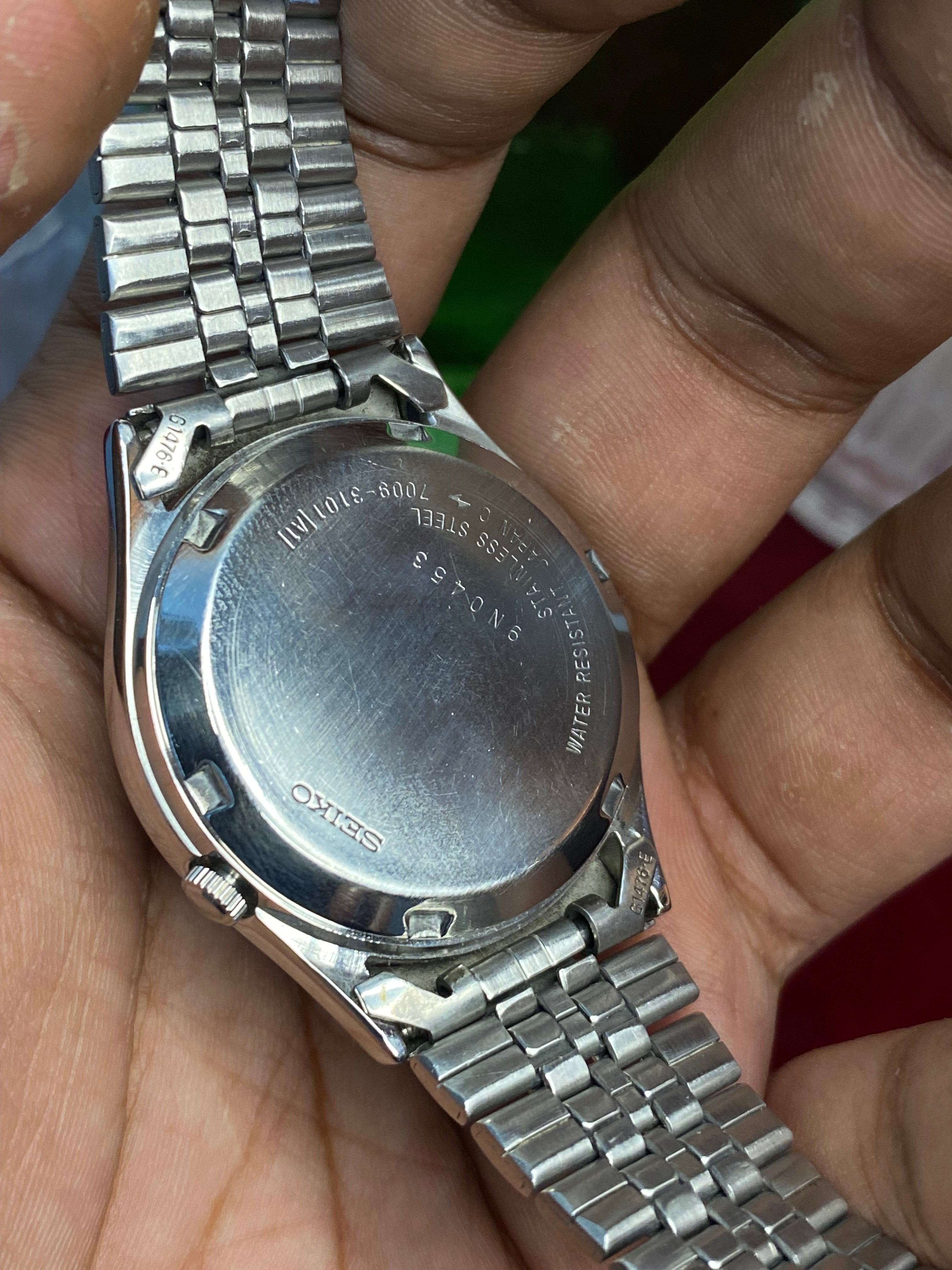 Seiko 5 “Silver Slant” — 7009 Textured Dial Automatic watch.