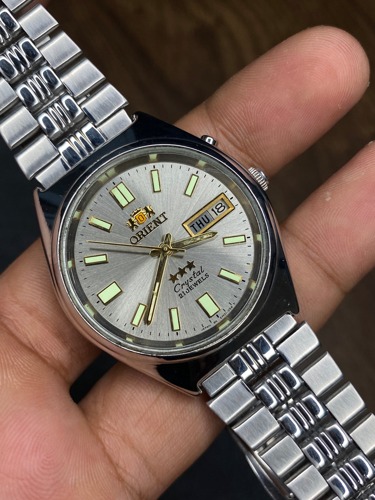 Orient Three Star — Silver Sunburst Dial | 38mm All-Steel Japanese Automatic Watch.