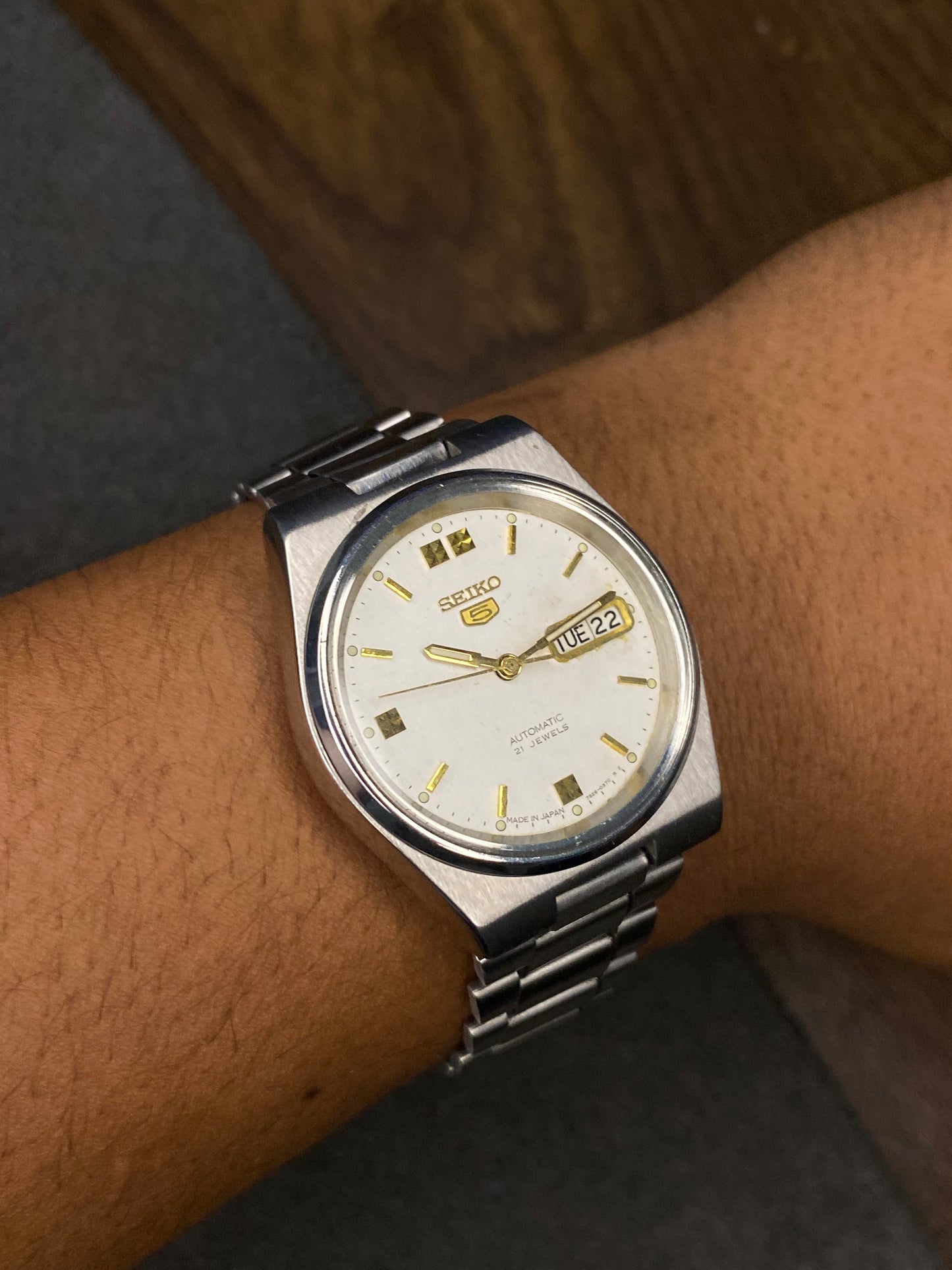 Vintage Seiko 5 White Dial Watch With See-Through Back