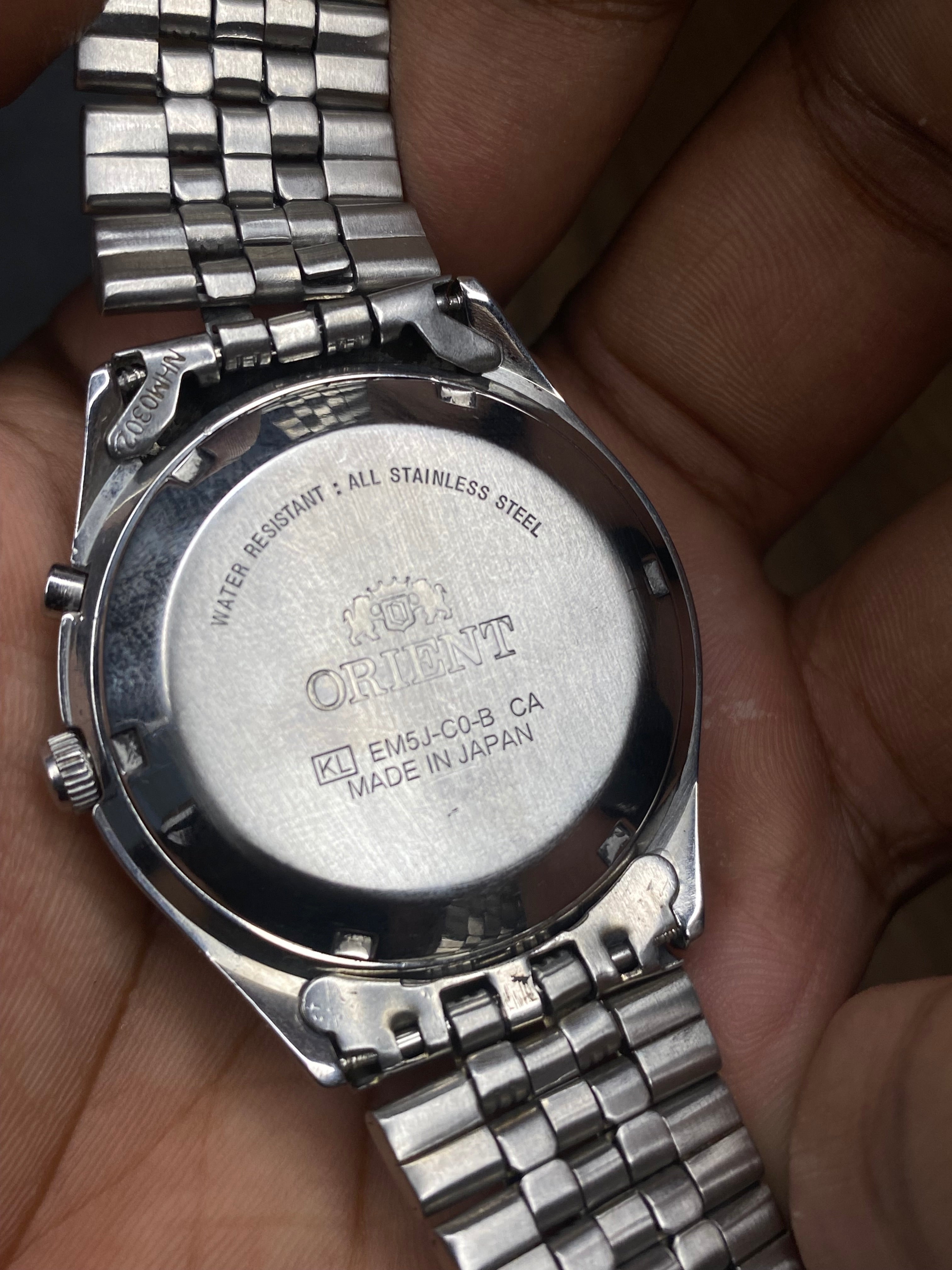 Orient Tri-Star — Cream Dial Automatic | Unique Day-Pointer Watch.