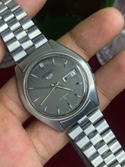 Seiko 5 “Slate” — 7009 Grey Dial Automatic watch.