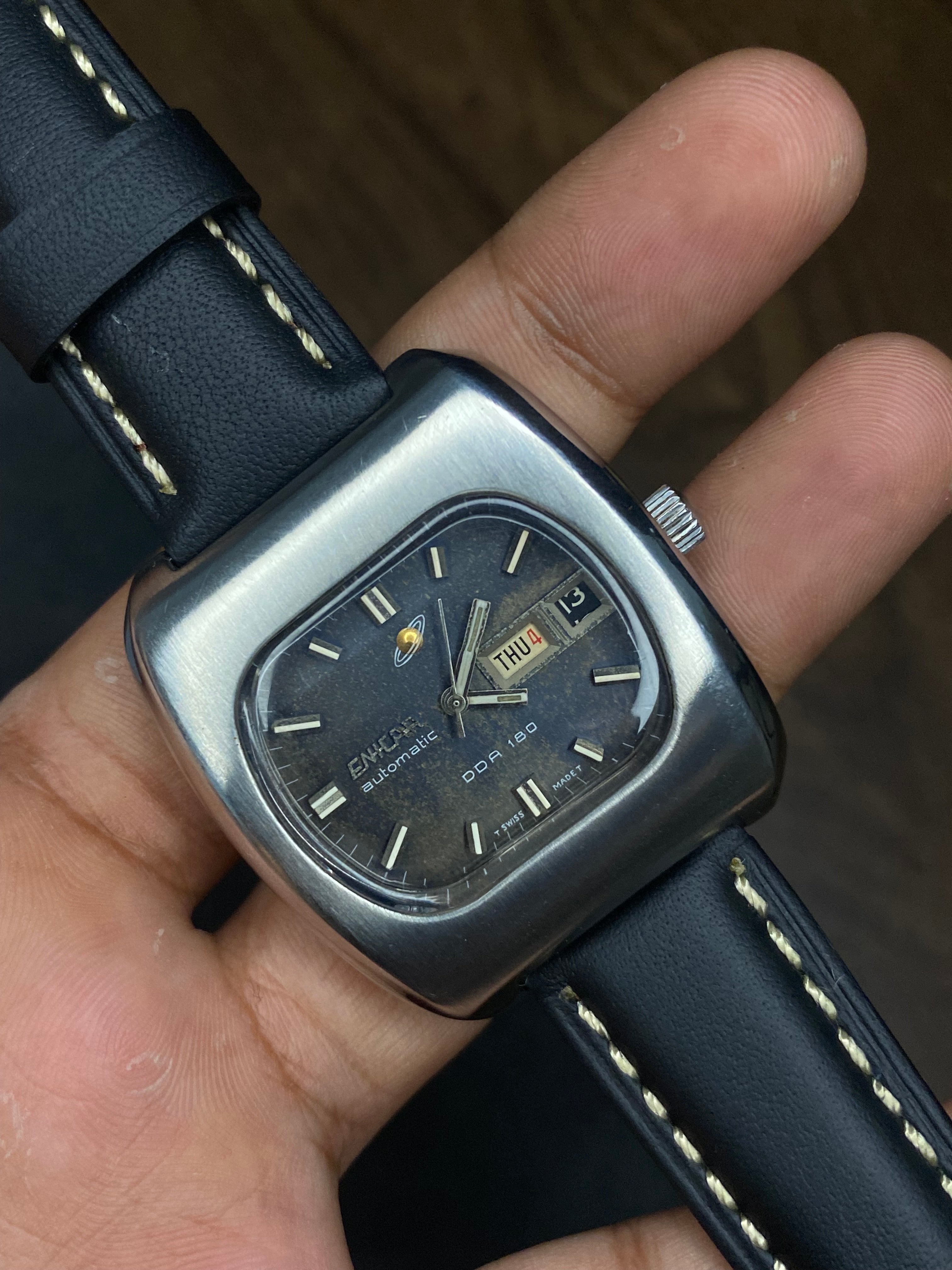 Vintage Historic Swiss Watch.
Super Rare Enicar DDA 180 “Tv-Style” Dark Textured Dial Watch Automatic Watch.