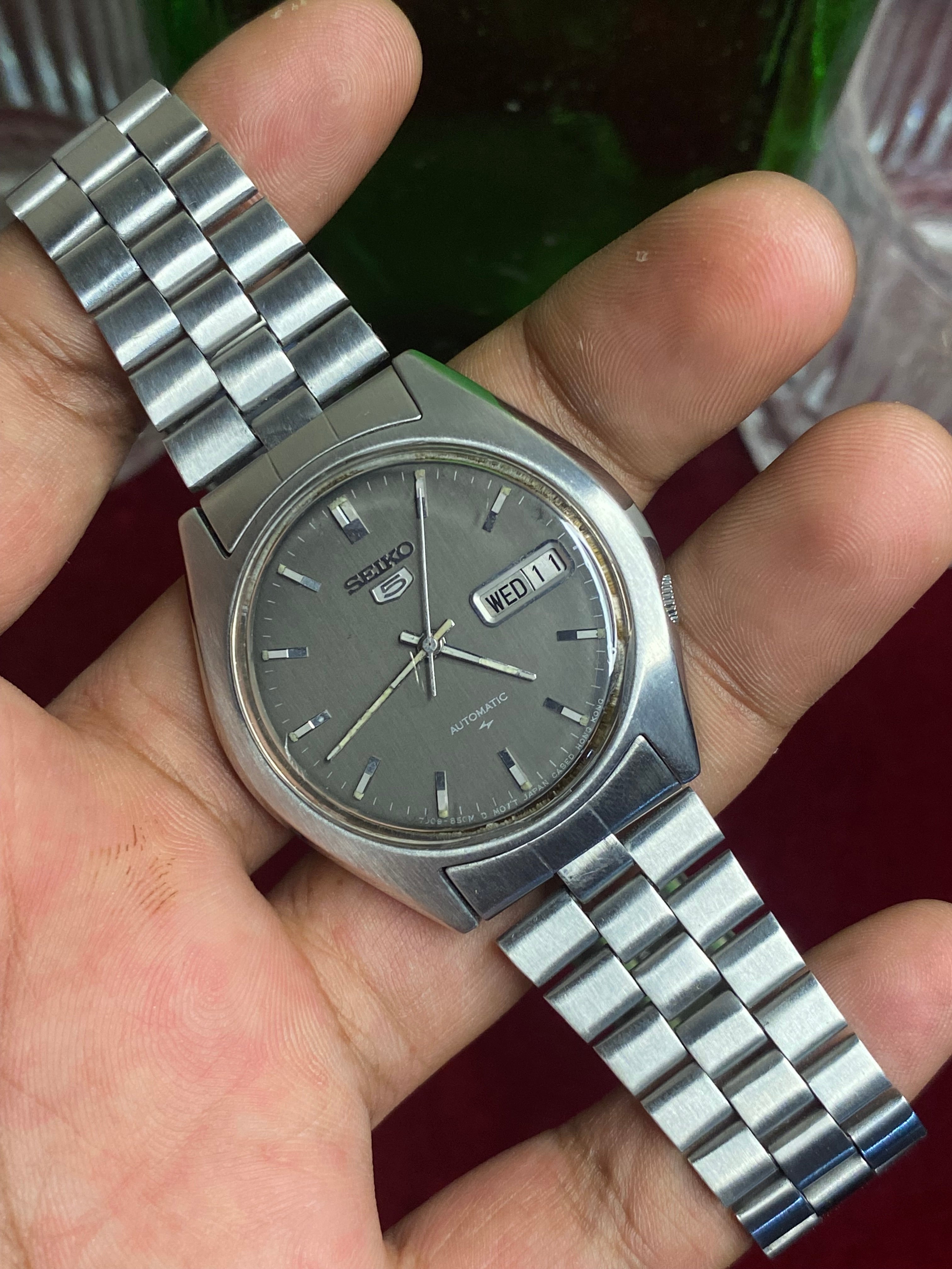 Seiko 5 “Slate” — 7009 Grey Dial Automatic watch.