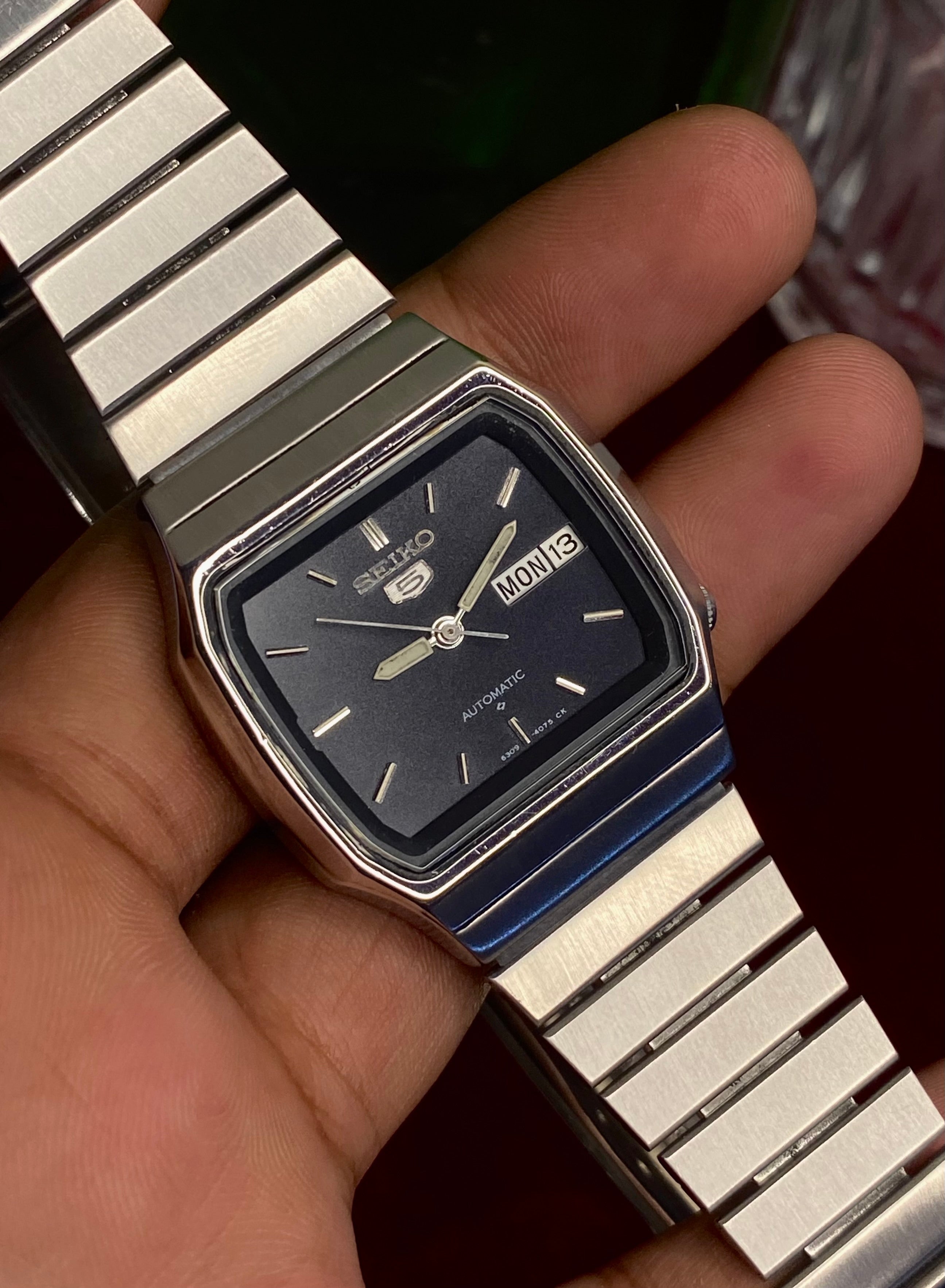 Seiko 5 Automatic — TV-Case Midnight Blue Dial watch| Ref 6309-401C