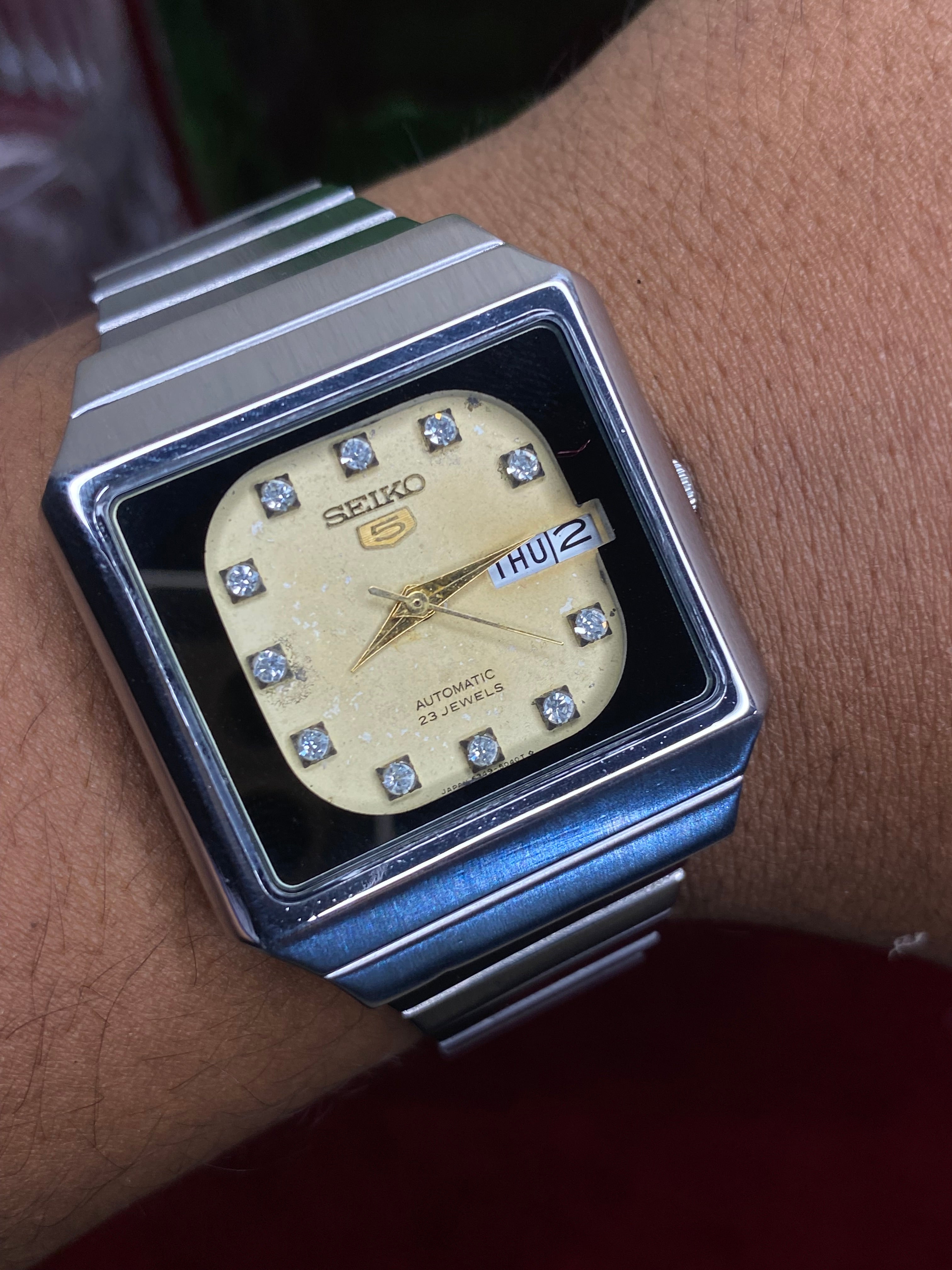 Seiko 5 “Zamana” — 1984 TV-Case Automatic | Cream & Crystal Watch.