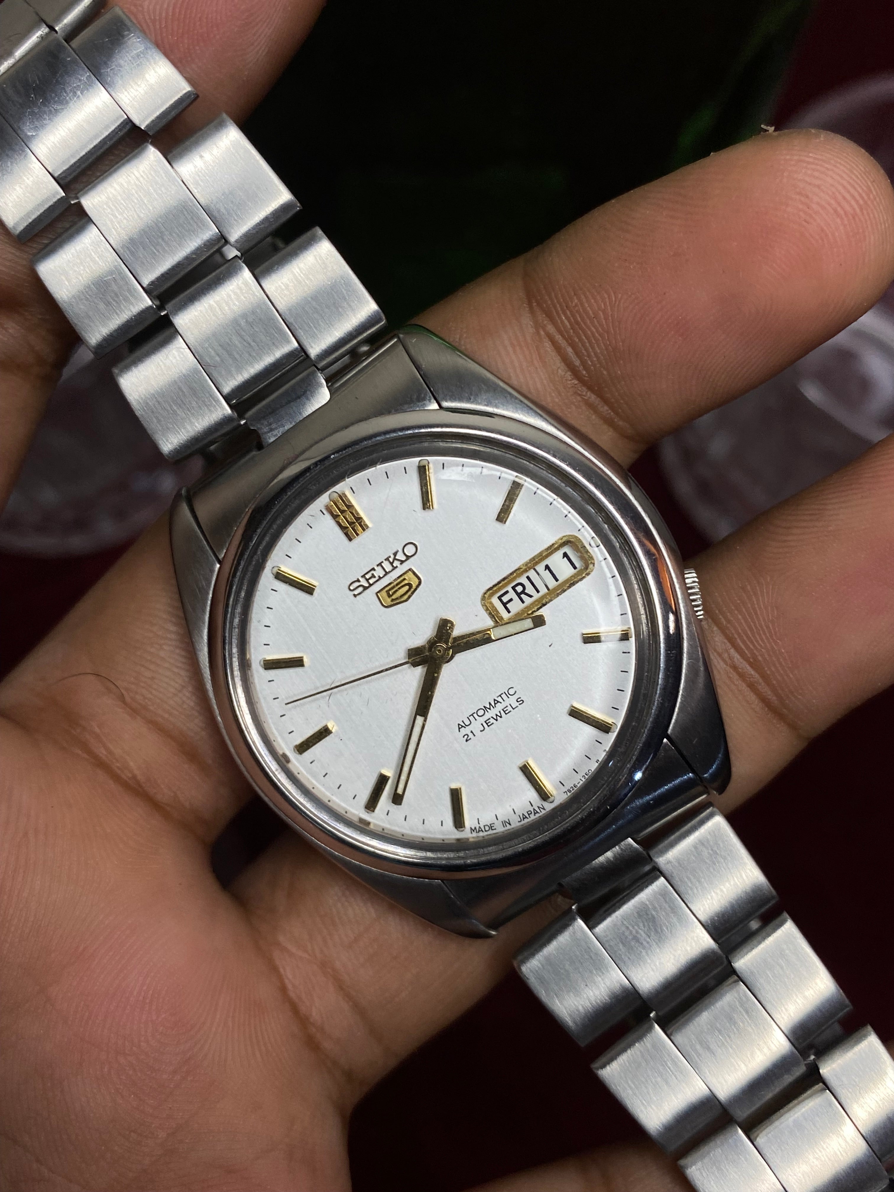 Seiko 5 Automatic — Silver Dial watch with Exhibition Back | Ref 7S26-0570.