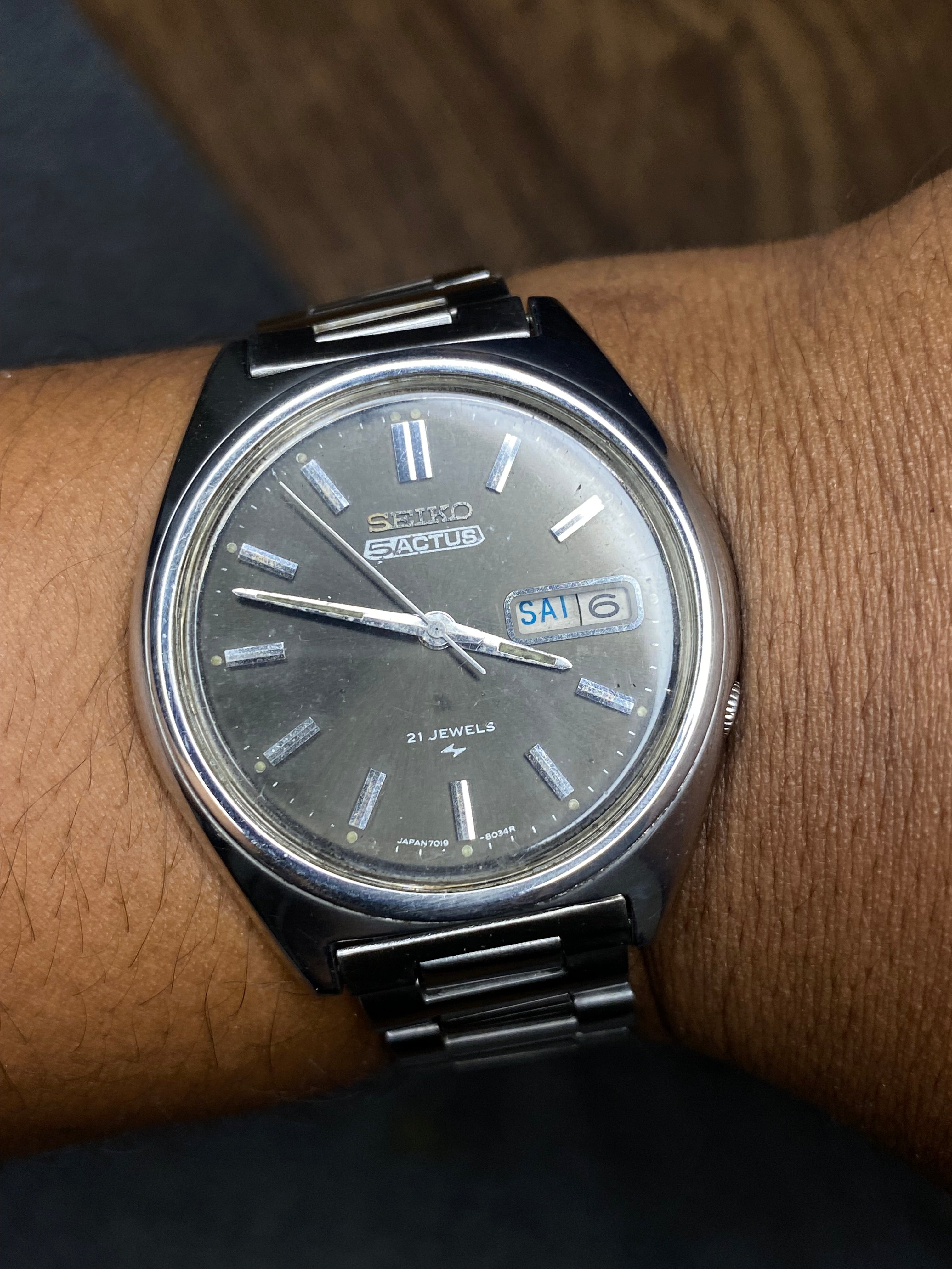 Super Rare Vintage Seiko Actus Grey Sunburst Dial Watch.