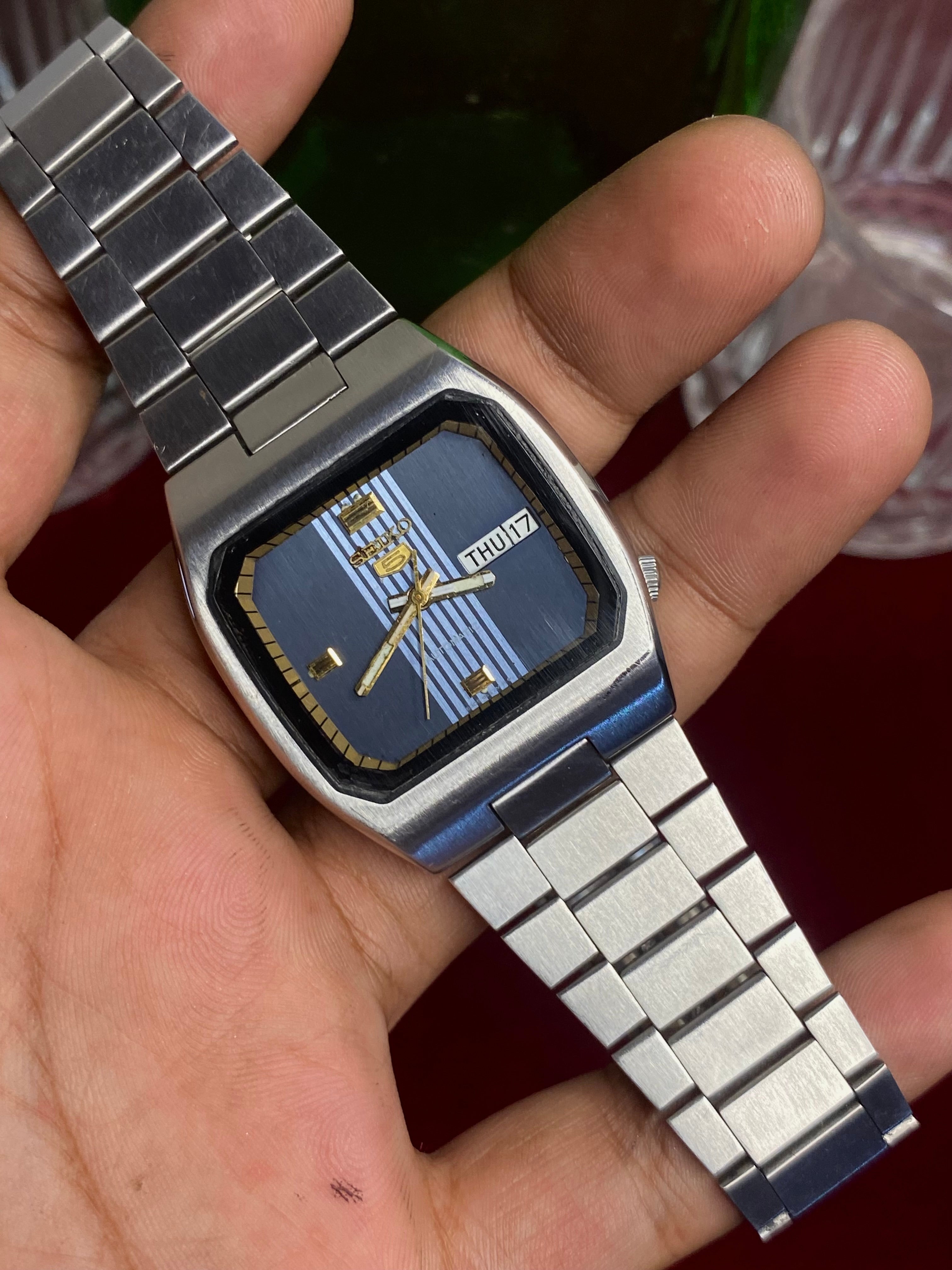 Seiko 5 Automatic — TV-Case Blue Pinstripe Dial Watch | Ref 6309-561A.