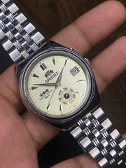 Orient Tri-Star — Cream Dial Automatic | Unique Day-Pointer Watch.
