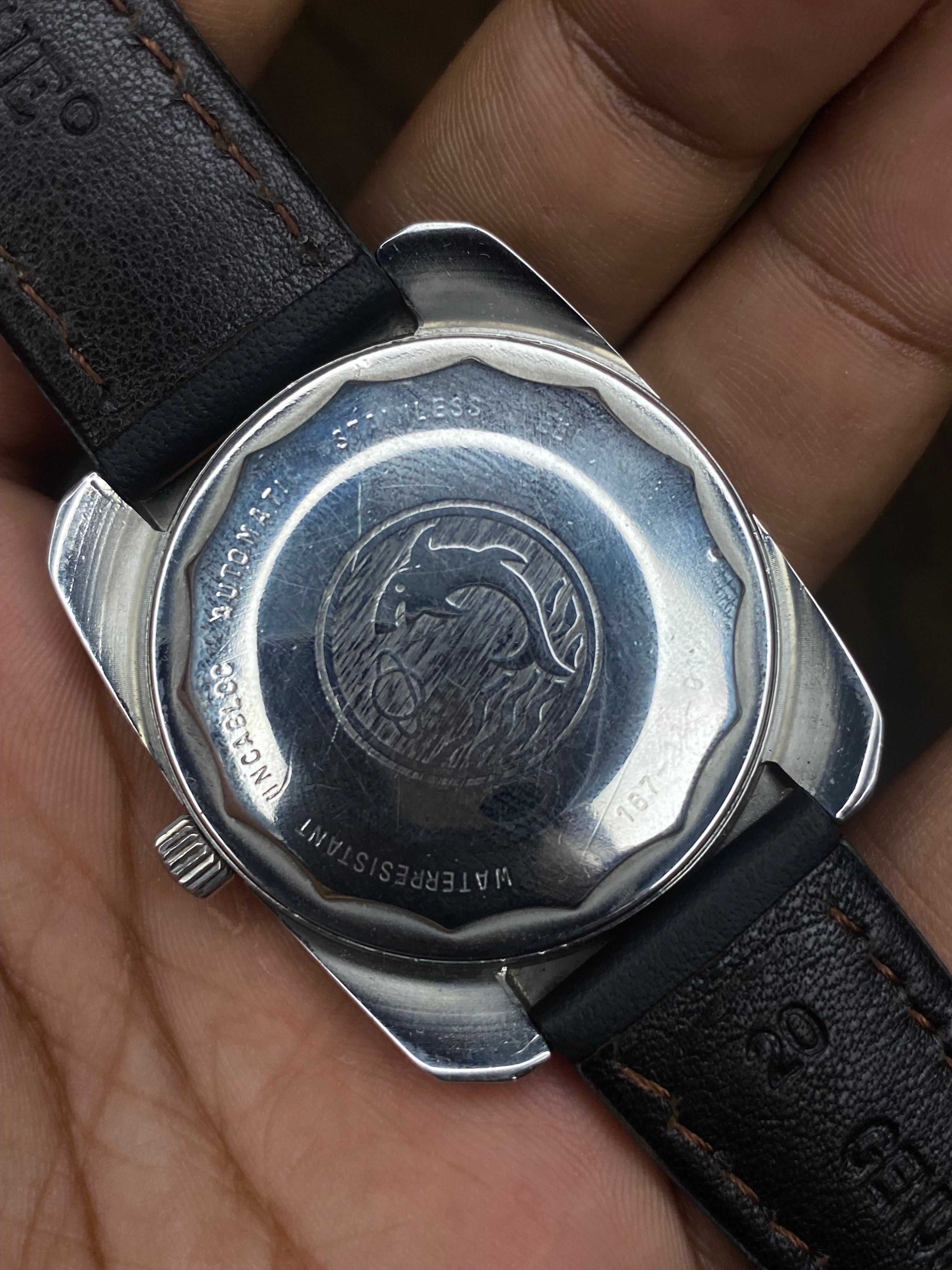 Vintage Historic Swiss Watch.
Super Rare Enicar DDA 180 “Tv-Style” Dark Textured Dial Watch Automatic Watch.