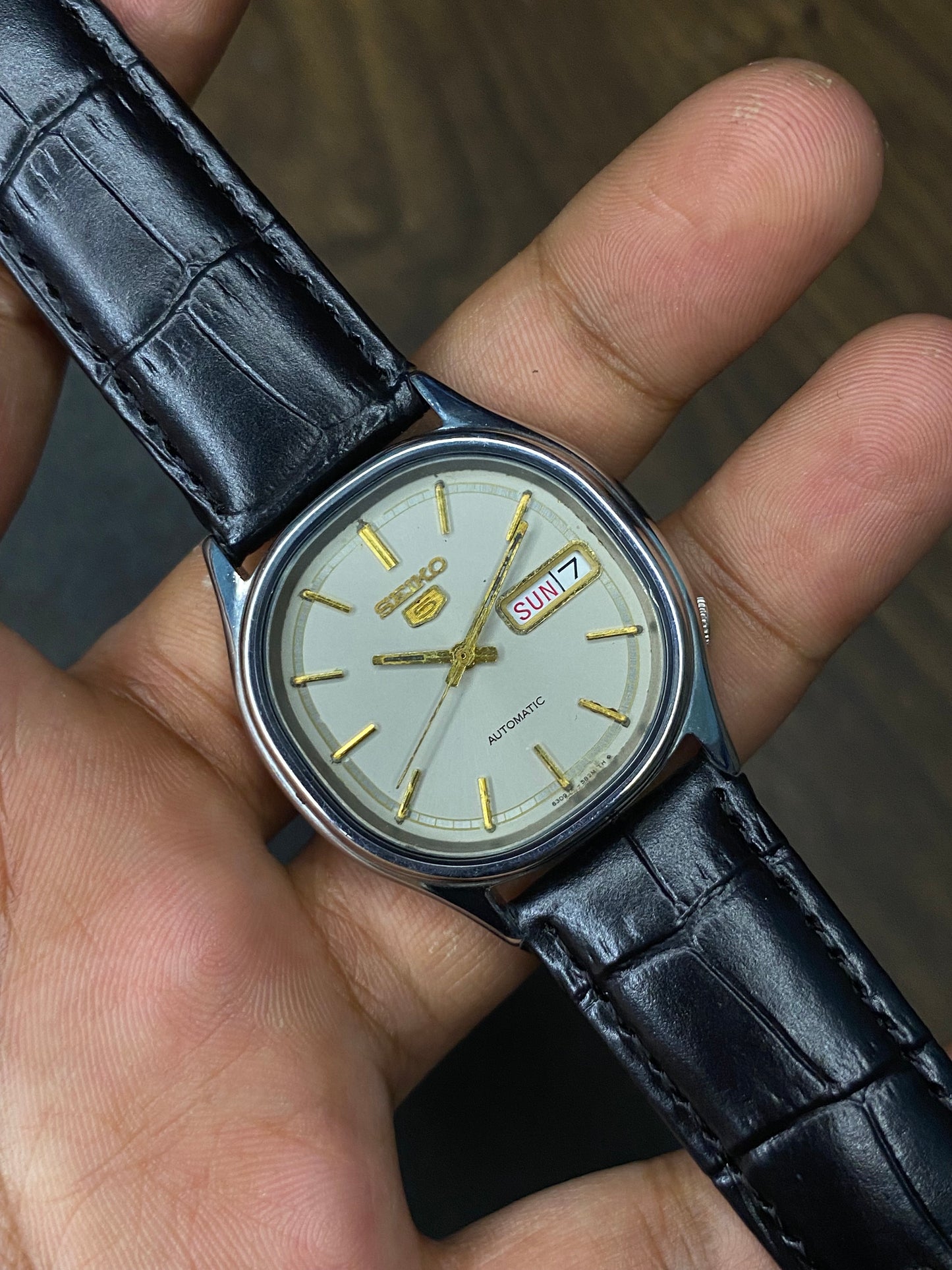 Super Rare Vintage Seiko 5 Tonneau-Shaped Grey Sunburst Dial Watch With leather Strap