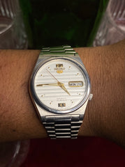 Seiko 5 Automatic — White Pinstripe Textured Dial, 36mm | Ref 7S36-8180.