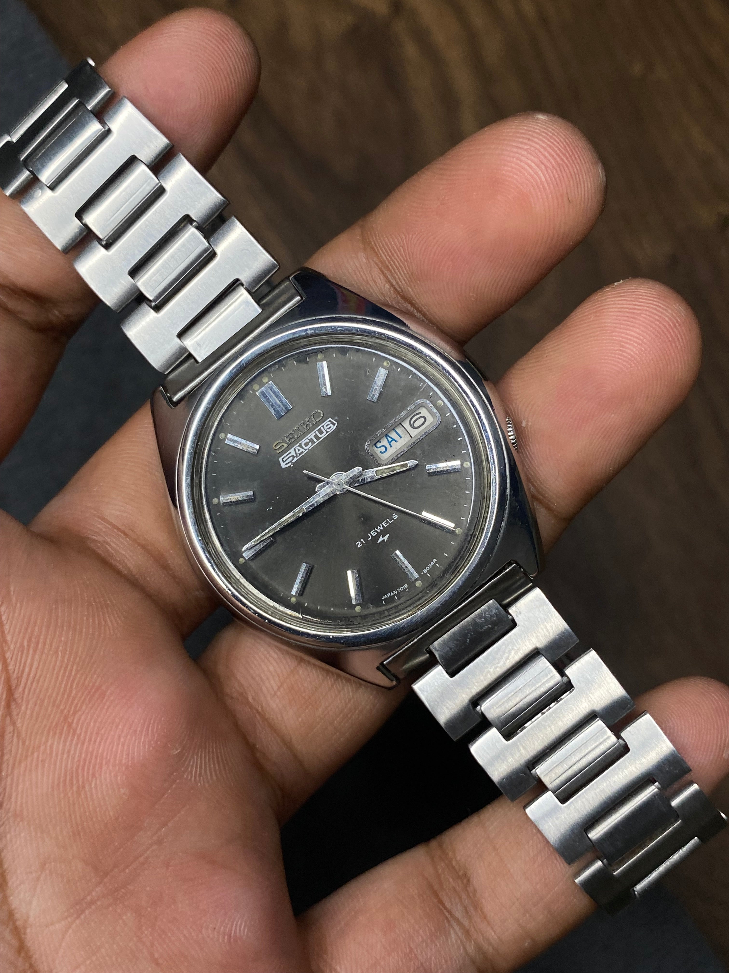 Super Rare Vintage Seiko Actus Grey Sunburst Dial Watch.