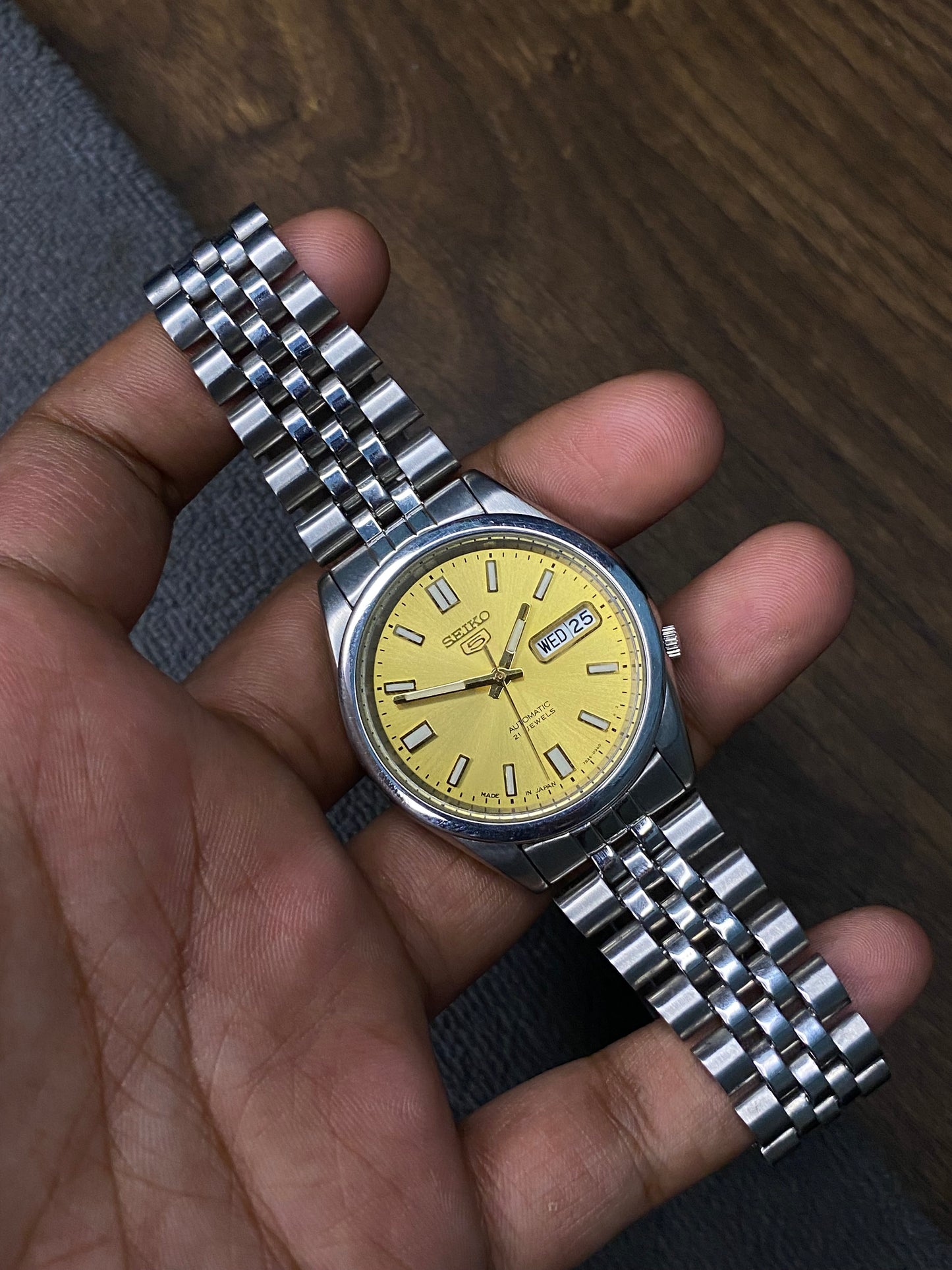 Beautiful Seiko 5 SNXS81 Golden Dial Watch With jubilee bracelet & See-Through Back