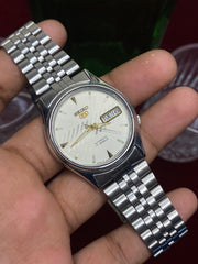 Seiko 5 “Silver Slant” — 7009 Textured Dial Automatic watch.