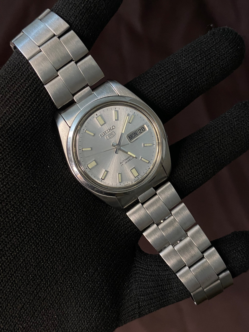 Vintage 1991 Seiko 5 Sunburst Silver Dial Watch