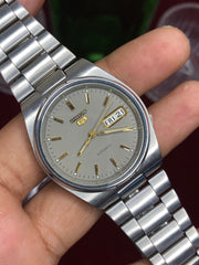 Seiko 5 — Clean Silver-Grey Dial | 38mm Japanese Automatic Watch.