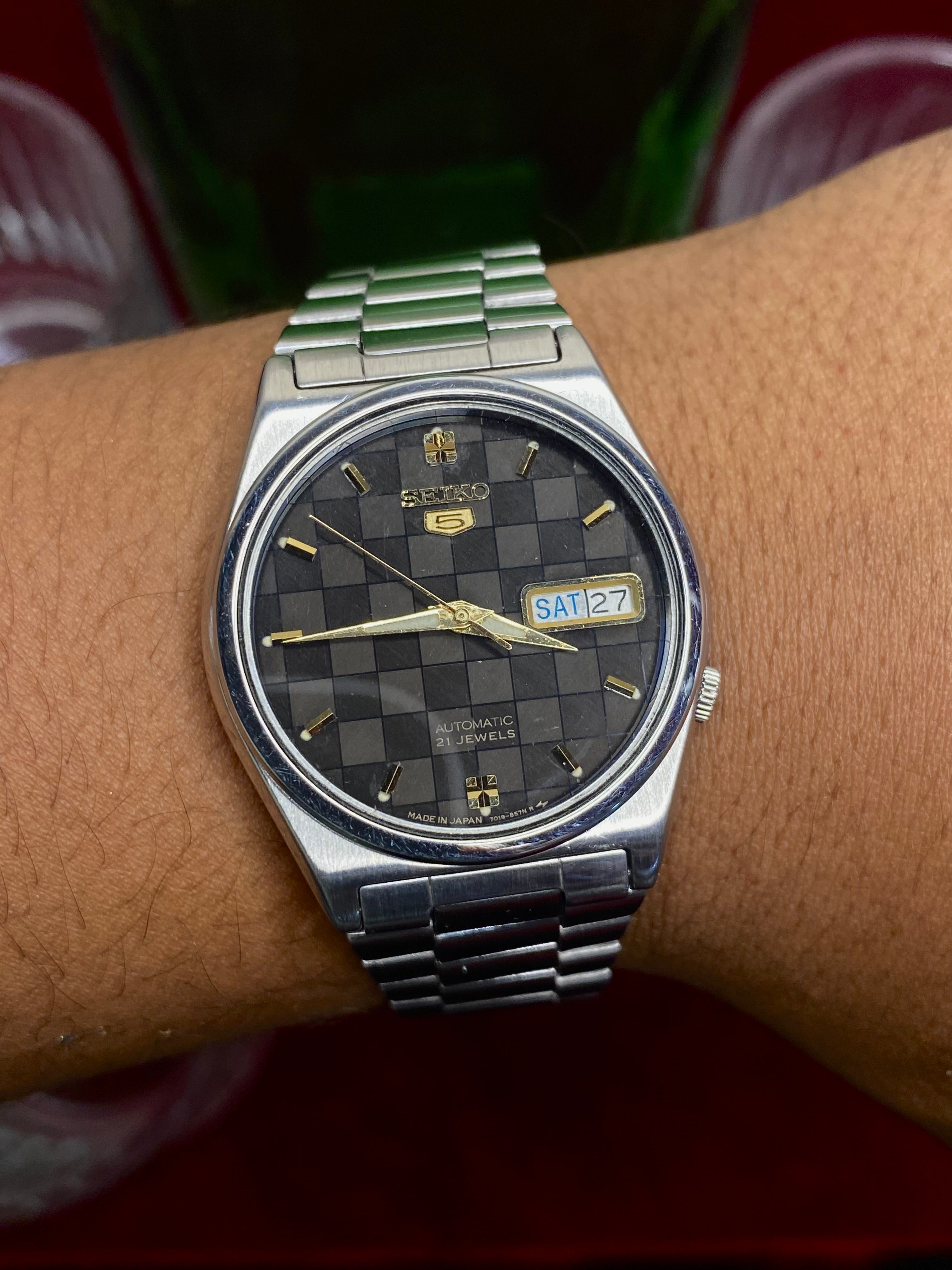Seiko 5 Automatic — Checkerboard Textured Dial watch | Ref 7019-8180
