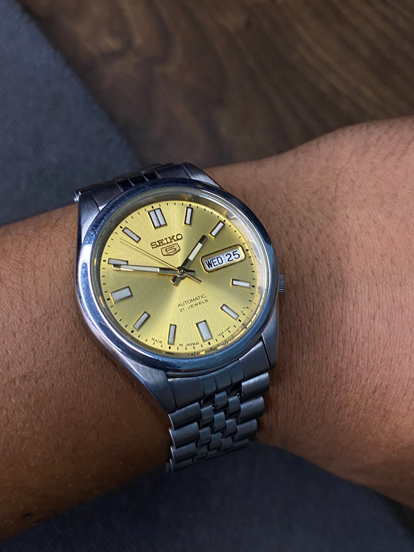 Beautiful Seiko 5 SNXS81 Golden Dial Watch With jubilee bracelet & See-Through Back
