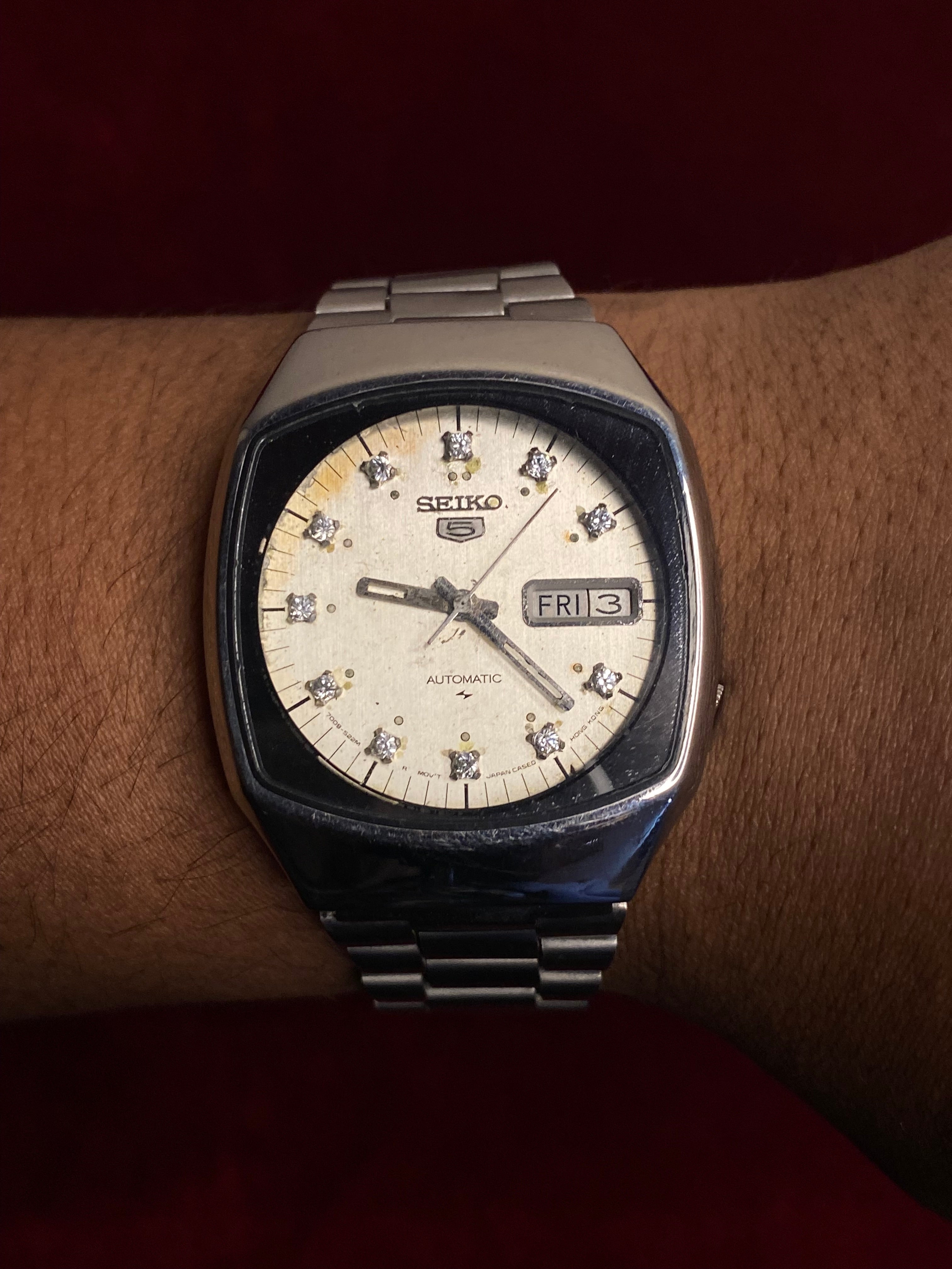 SEIKO 5 AUTOMATIC — "THE STONE-SET TV" | 38×40MM Silver Crystal-Index Dial Watch | 7009-5200 A1