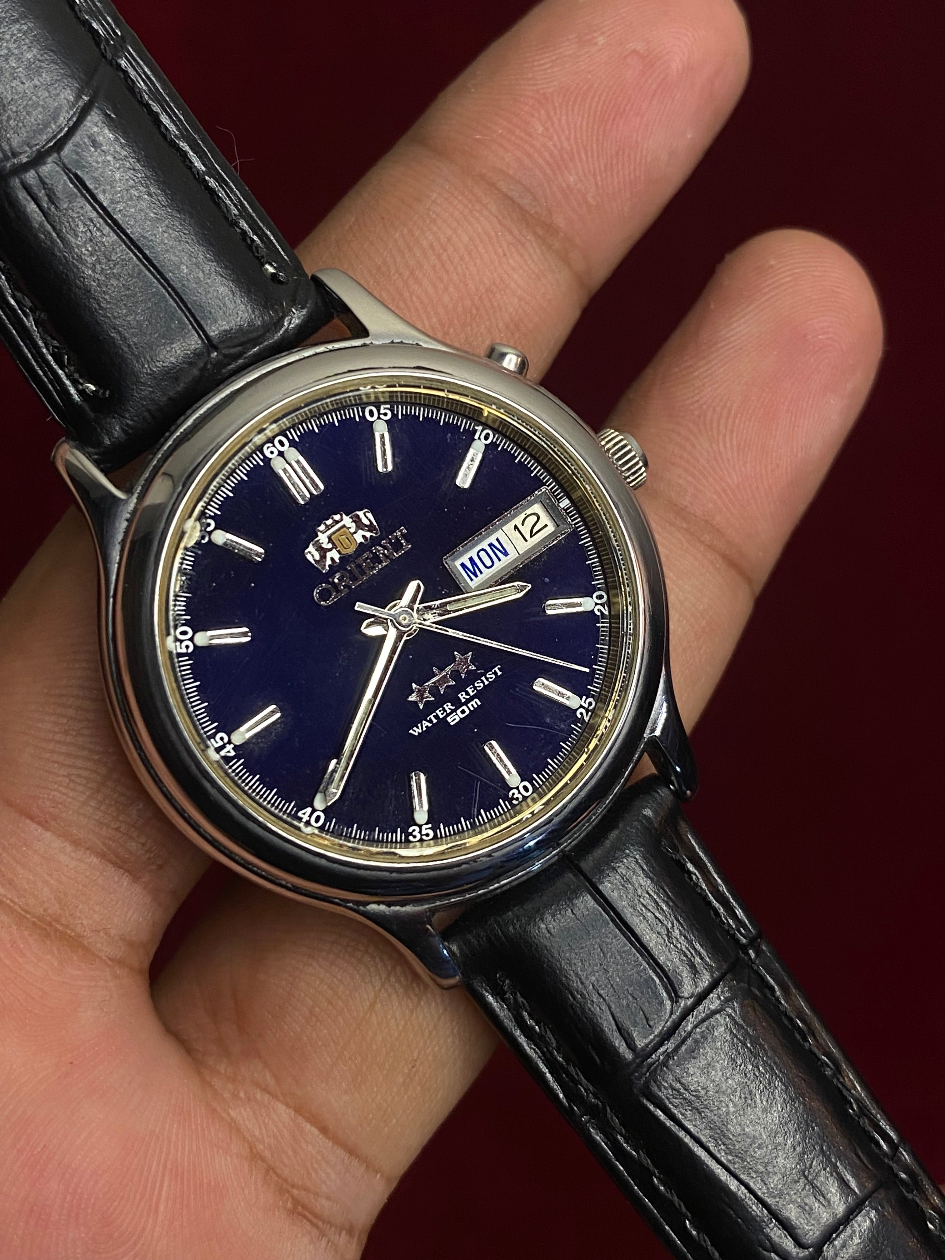 Orient 3-Star Automatic — Blue Sunburst Dial, Gold Chapter Ring | Ref. EM68-C0 | 38mm.