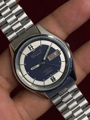 Vintage Citizen Eagle 7 — Navy Blue Two-Tone Dial | Ref. 4-285875 KT | Cal. 8200 | 38mm.
