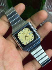 Seiko 5 “Zamana” — 1984 TV-Case Automatic | Cream & Crystal Watch.