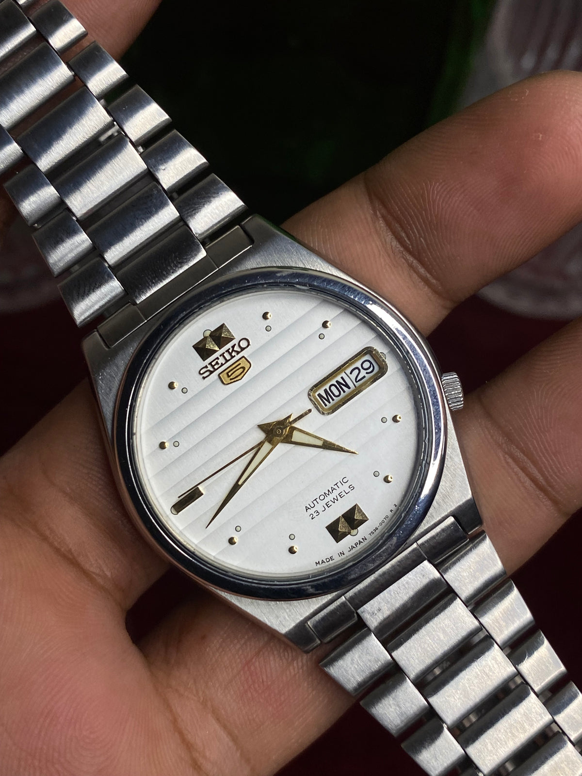 Seiko 5 Automatic — White Pinstripe Textured Dial, 36mm | Ref 7S36-8180.