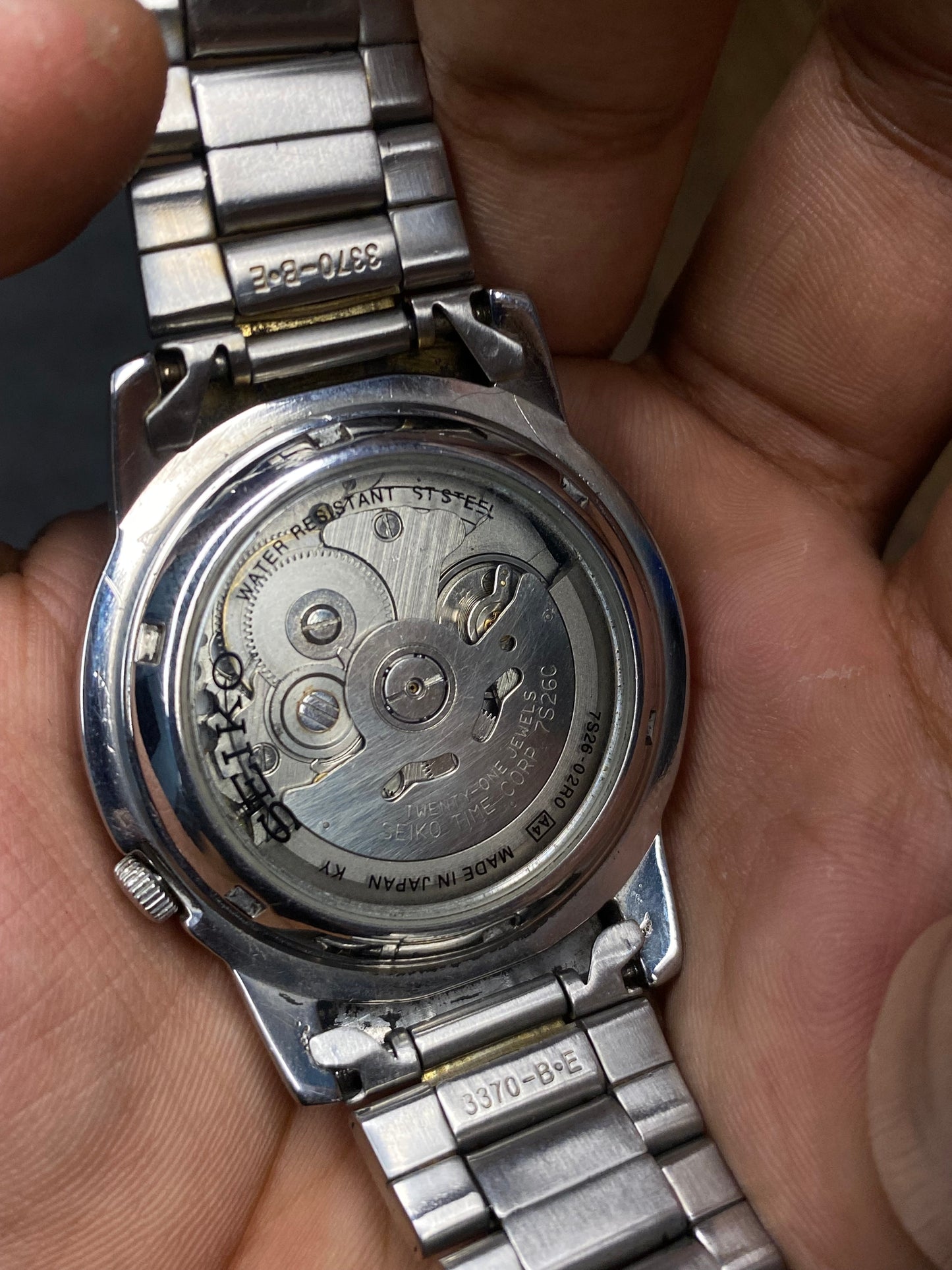 Beautiful Seiko 5 SNKK13K1 Golden Sunburst Dial Watch With Transparent Back.