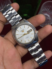 Seiko 5 — Cream Dial with Gold Accents | 38mm Japanese Automatic watch.