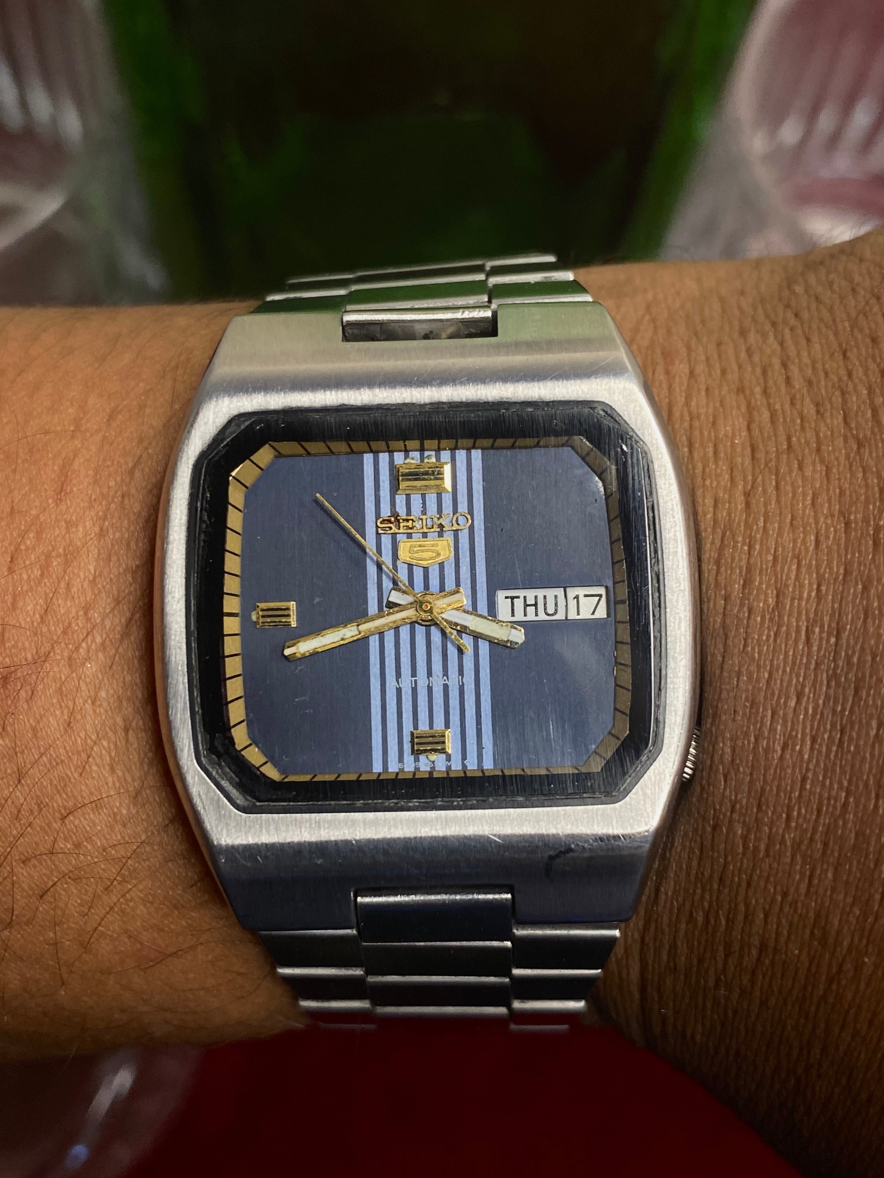 Seiko 5 Automatic — TV-Case Blue Pinstripe Dial Watch | Ref 6309-561A.