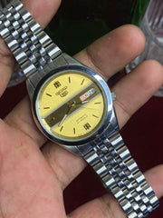 Seiko 5 “Golden Hour” — Champagne Textured Dial | Ref. 7S26 Watch.