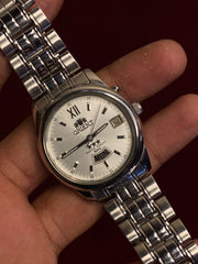 Orient 3-Star Automatic — Silver Sunburst Dial, Roman XII, | Ref. EM68-C0 | Cal. 46943 | 38mm.
50 m water resistance.
