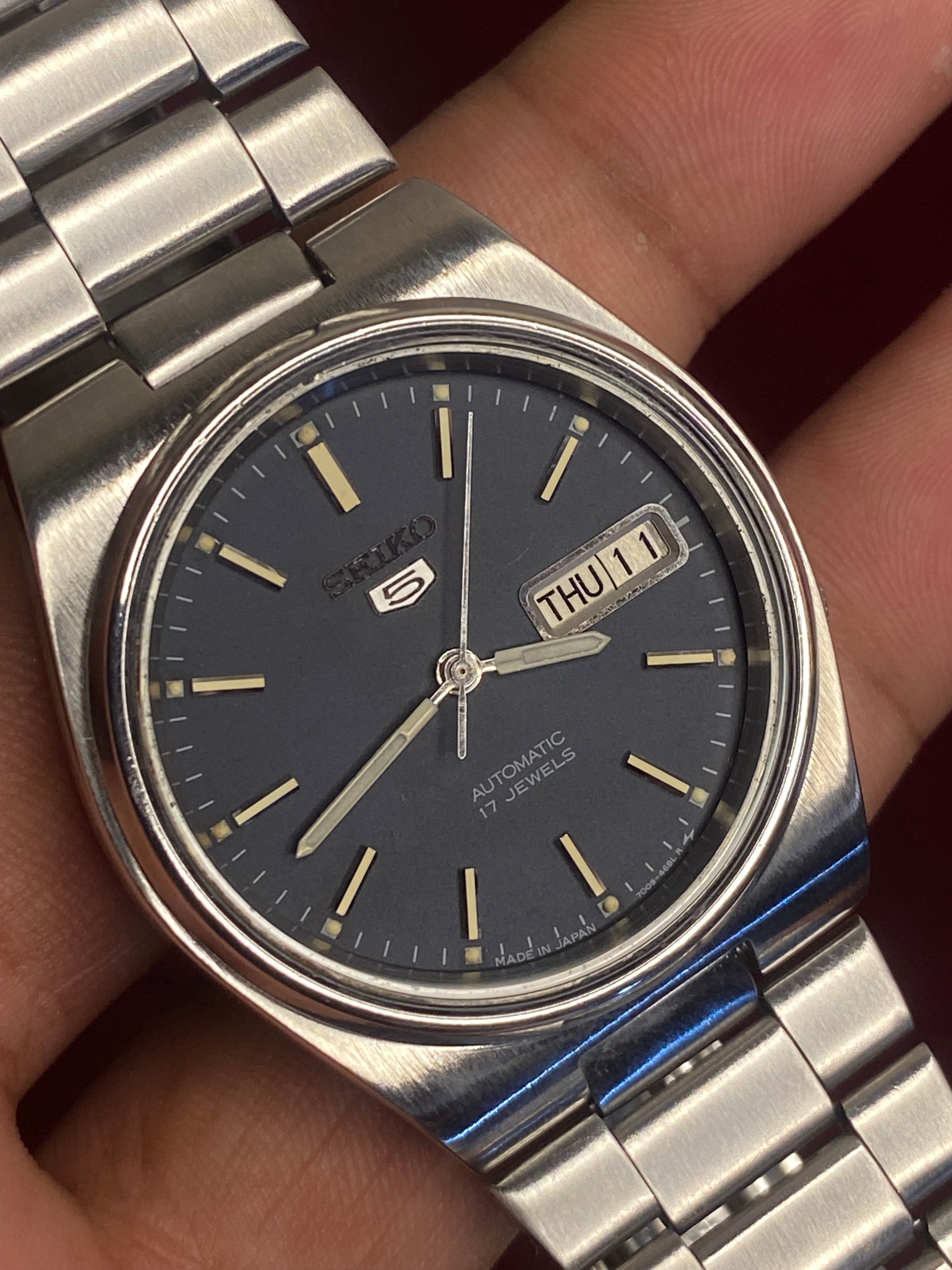 Vintage Seiko 5 — Midnight Blue Dial Watch | Ref. 7009-3131.