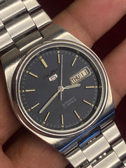 Vintage Seiko 5 — Midnight Blue Dial Watch | Ref. 7009-3131.