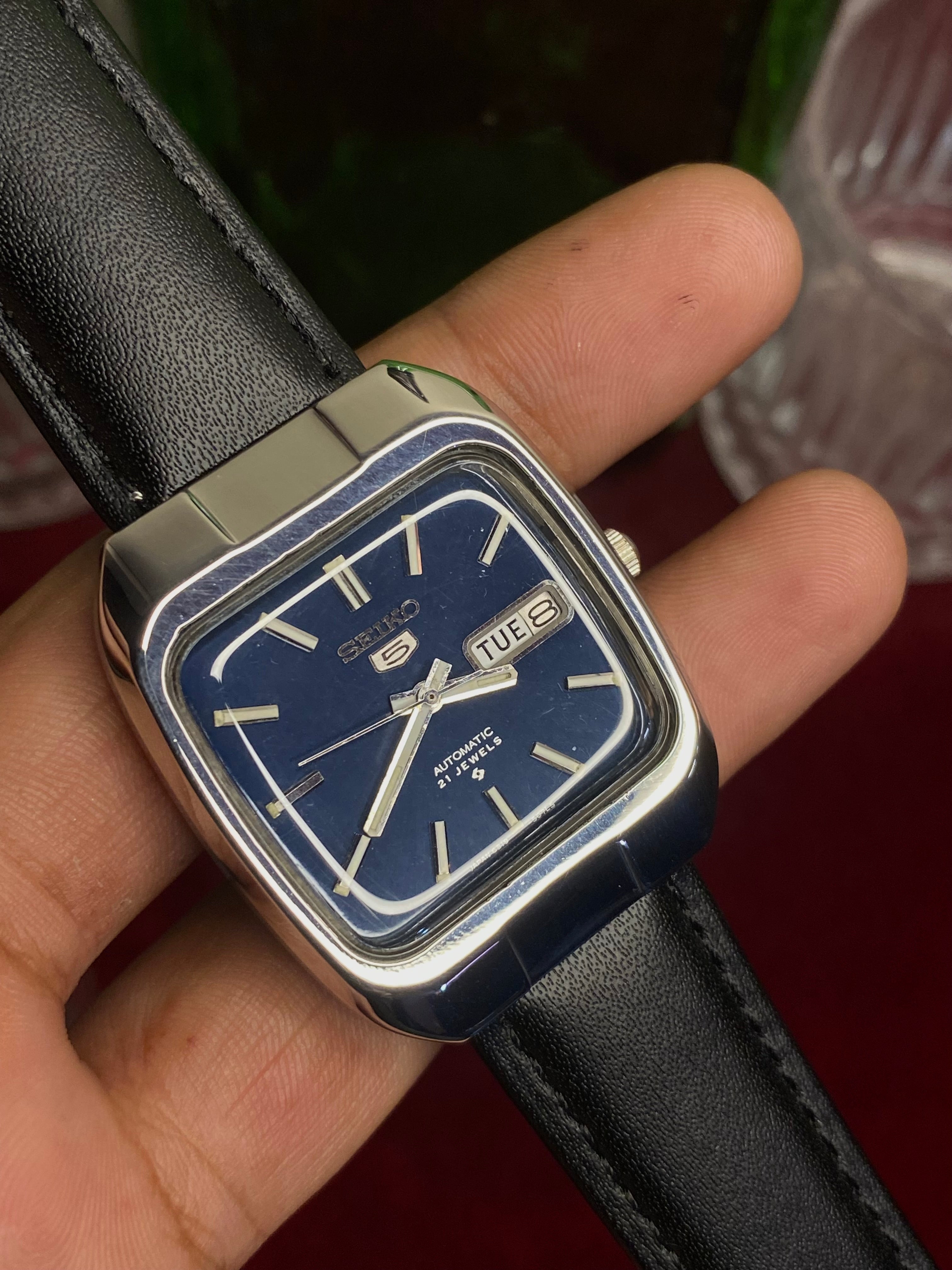Vintage Seiko 5 Automatic — TV-Case Blue Dial Watch | Ref 6319-5050.