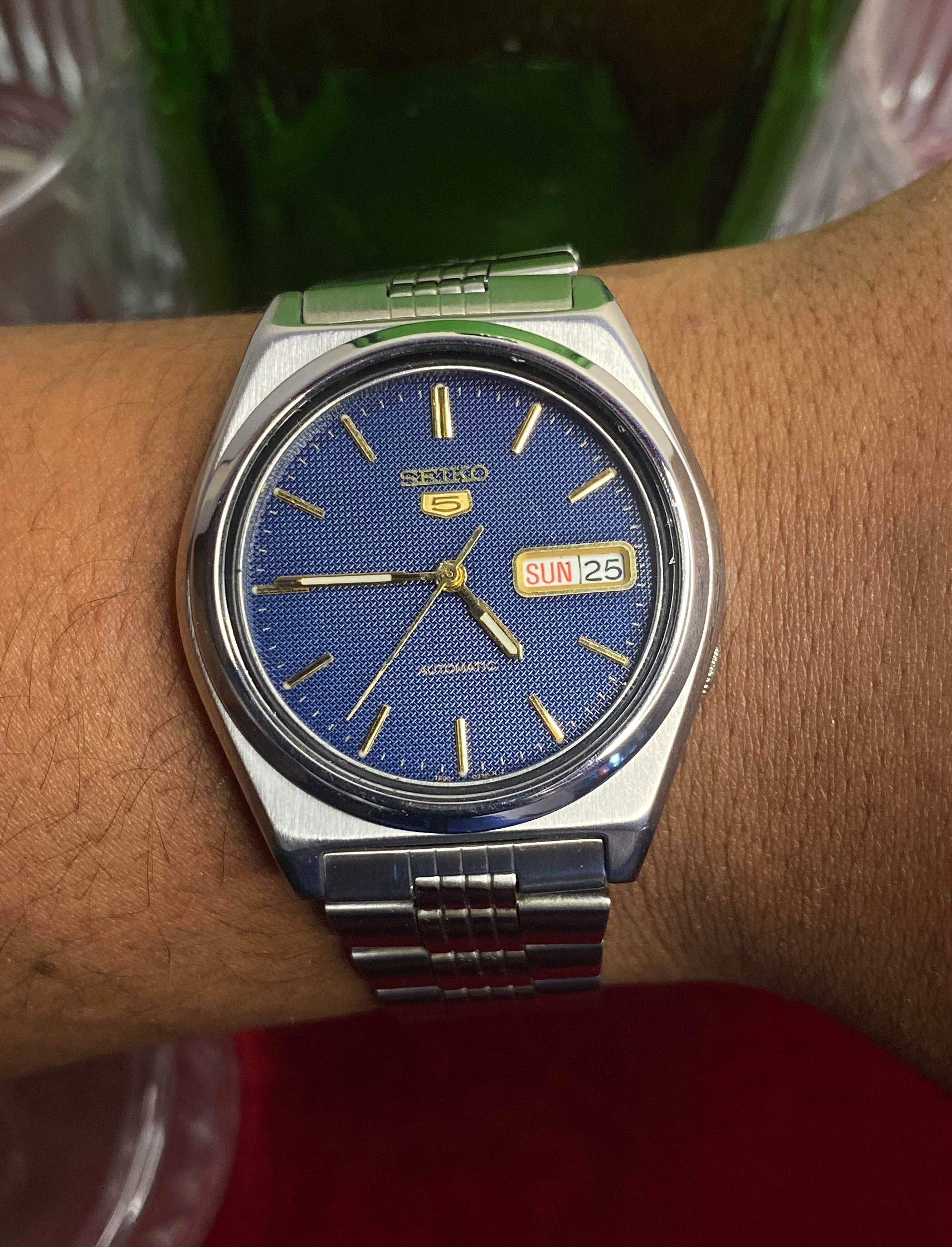 Seiko 5 Automatic — Blue Waffle Dial Watch With Exhibition Back | Ref 7S26-02P0.