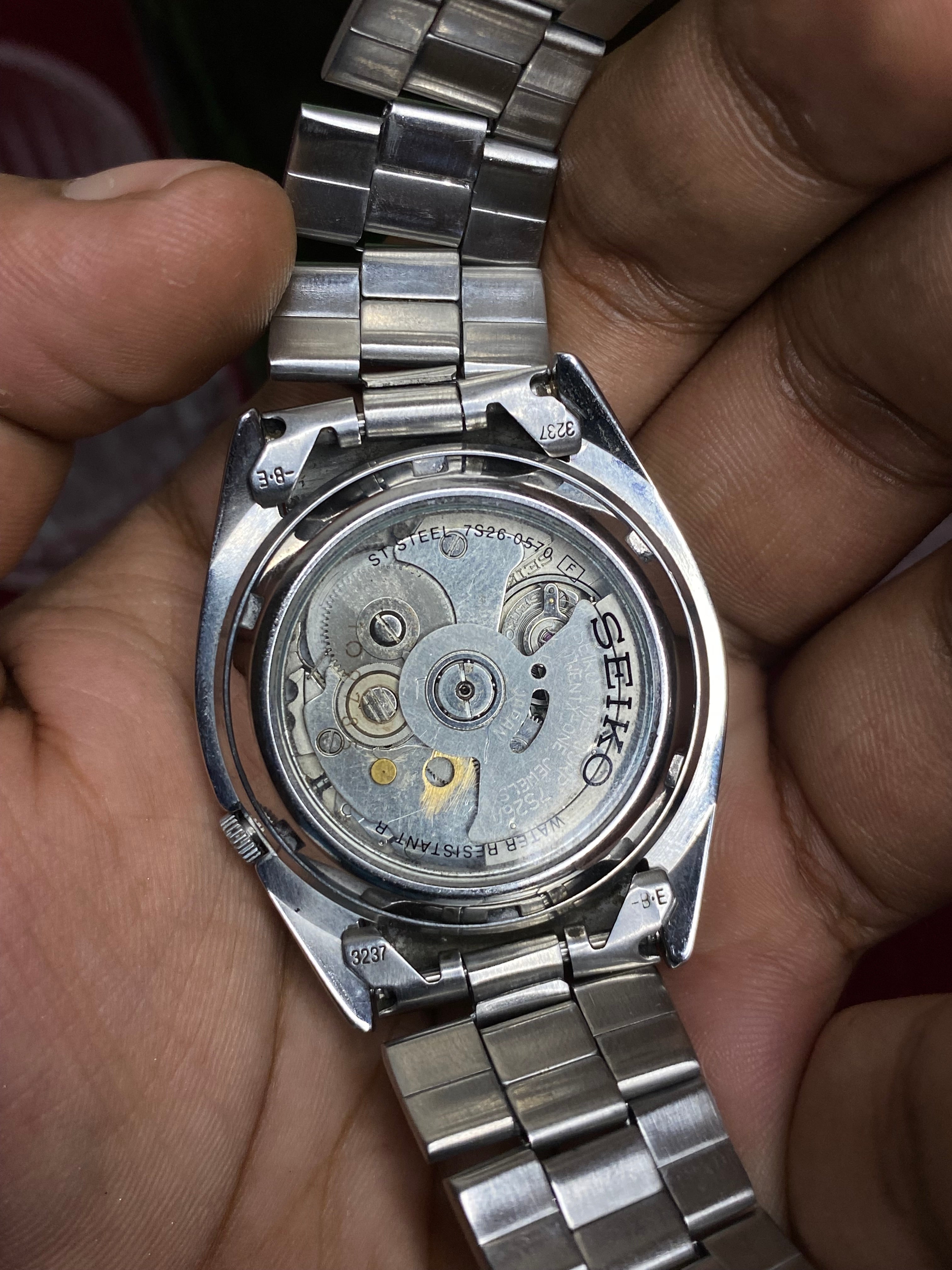 Seiko 5 Automatic — Silver Dial watch with Exhibition Back | Ref 7S26-0570.